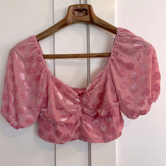 For Love and Lemons Lusk cropped burnout velvet puff sleeve top - Picture 1 of 14